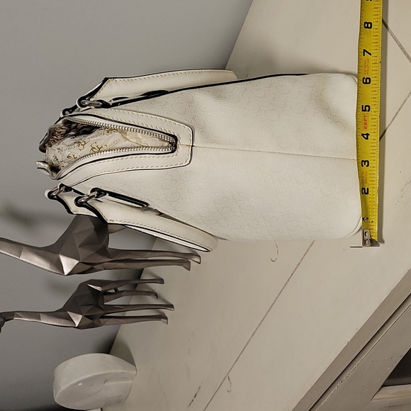 Guess handbag - Picture 4 of 6